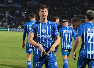 Godoy Cruz le ganó a Colón y se prendió arriba
