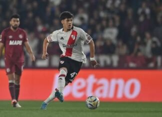 Lanús rescató un empate sobre la hora ante River
