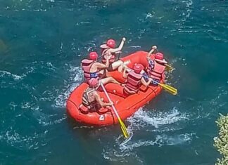 Rafting, paisajes y adrenalina para regalar en el Día de la Madre