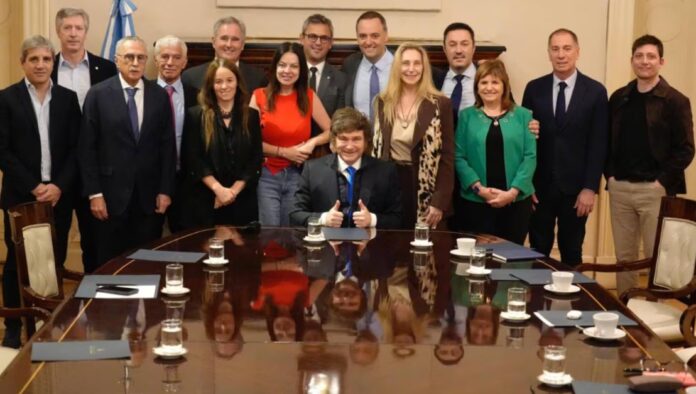 javier milei y equipo