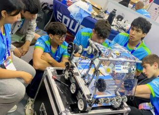 Una escuela pública neuquina representó a Argentina en el Mundial de Robótica