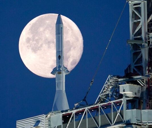 Diario Confluencia viaja a la Luna: el medio argentino ya está en la misión de la NASA