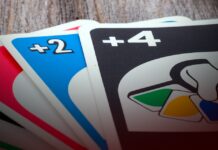 Fin del debate: UNO prohíbe acumular +2 en partidas oficiales