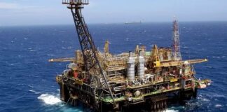 Tres gigantes de servicios petroleros se bajaron de proyectos hidrocarburíferos en Malvinas
