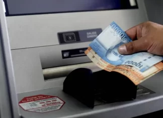 Le depositaron 40 millones de pesos por error y huyó para no devolverlos