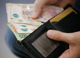 El Gobierno subirá el salario mínimo