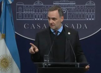 Adorni lanzó fuertes críticas contra Villarruel y la distanció del gobierno