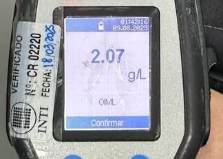 Control policial: motociclista dio 2,07 g/l tras resistirse y chocar