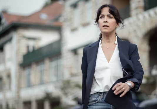 La serie española con 6 capítulos que ya compite por ser la mejor del año