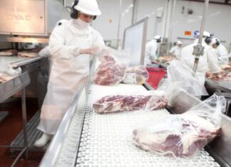 El Gobierno baja a cero las retenciones de carnes para sumar dólares y contener la crisis