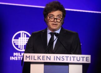 Antes de votar en Buenos Aires, Milei busca respaldo económico en Estados Unidos