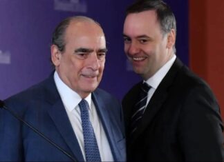 Guillermo Francos confirmó su renuncia y Manuel Adorni es el nuevo jefe de Gabinete