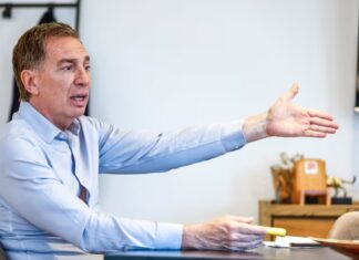 El fiscal electoral rechaza reimprimir las boletas de LLA con la cara de Santilli