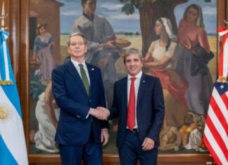 Caputo llega a una Washington “cerrada” para tratar financiamiento internacional