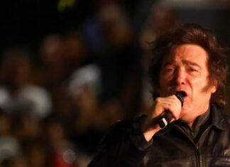 Milei podría cerrar la campaña en Rosario