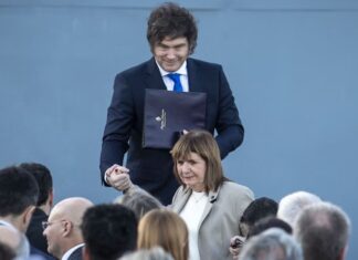 Milei mueve fichas y redefine el Gabinete tras el triunfo