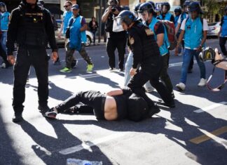 Marcha de jubilados y detenciones en las inmediaciones del Congreso