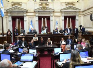 El kirchnerismo busca forzar una última sesión que complique a La Libertad Avanza