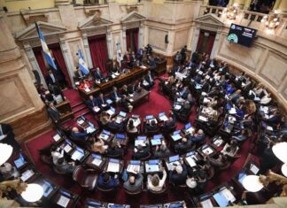 LLA acelera las negociaciones para asegurar la jura de Villaverde en el Senado