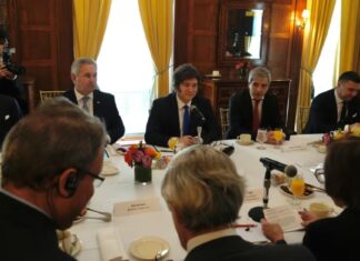 Milei cerró su gira por EE.UU. con reuniones con empresarios y una visita espiritual