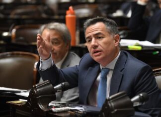 Un diputado de LLA presentó un proyecto para apoyar a María Corina Machado