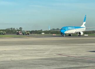 Aeropuerto: hay varios heridos tras la caída de un elevador hidráulico en Ezeiza