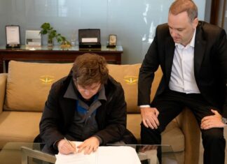 Milei convocará a sesiones extraordinarias desde el 2 de febrero