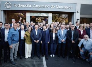 Kicillof volverá a impulsar la reelección indefinida de intendentes