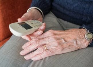 “Cuento del tío”: se hizo pasar por empleado bancario y se llevó USD 125 mil