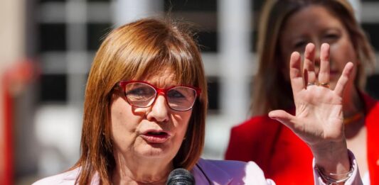 Nueva derrota del Gobierno en el Senado: la ley de propiedad privada se postergó hasta agosto