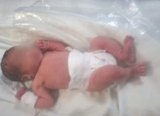 Una beba fue hallada en un tacho de basura y permanece internada