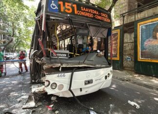 Choque entre colectivos en Balvanera dejó 18 heridos