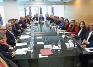 Gobernadores suspendieron la cumbre por la reforma laboral en medio de internas