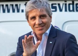 Caputo vuelve con apoyos financieros y un plan para asegurar pagos de deuda