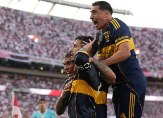 Leandro Paredes marcó de penal y celebró con el Topo Gigio ante River Plate