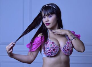 Deby no necesita ver para enseñar a bailar: «Solo hay que sentir»