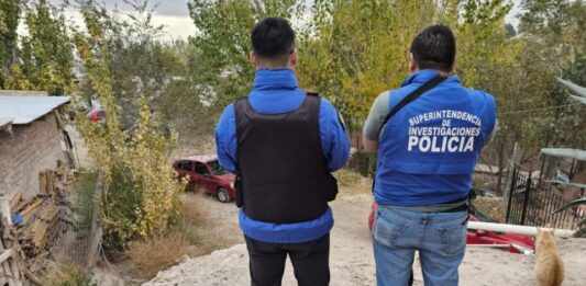 Allanaron una vivienda por estafa con tarjetas y encontraron drogas