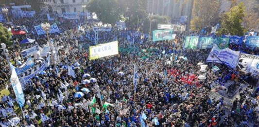 Otra marcha, la CGT adentro: se suma a la movilización universitaria