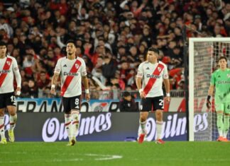 River perdió de local ante Atlético Tucumán y quedó segundo en el su grupo