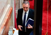 Renunció Manuel Adorni y Milei pierde a uno de sus funcionarios más emblemáticos