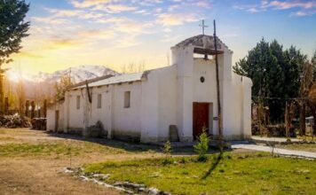 Un refugio espiritual entre montañas: la historia de la Capilla San José de Villa Curi Leuvú