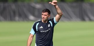 Dibu Martínez llevó tranquilidad y dejó un mensaje alentador a días del debut mundialista