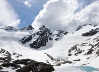 Tierra del Fuego: murieron un guía y una turista durante una travesía en alta montaña