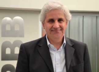 Murió un abogado tras caer al vacío mientras entrenaba en un gimnasio