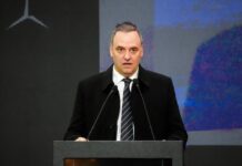 Adorni presentó una declaración jurada rectificativa y su patrimonio supera los $944 millones