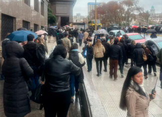 Desalojaron preventivamente el Palacio de Hacienda por una alerta explosiva