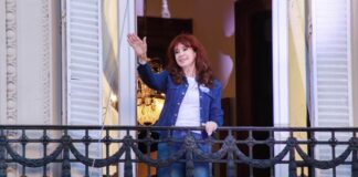 CFK volvió a la carga contra las condiciones de su arresto domiciliario