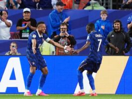Francia venció 3-0 a Irak y selló su pase a la próxima ronda del Mundial