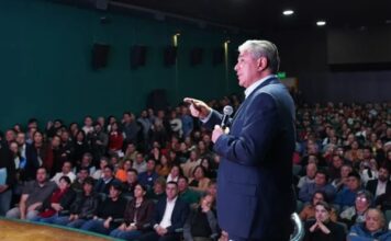 Figueroa llamó a convertir los recursos de Vaca Muerta en desarrollo para Neuquén