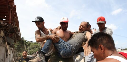 Venezuela elevó a 920 los muertos por los terremotos y aún hay 170 personas atrapadas